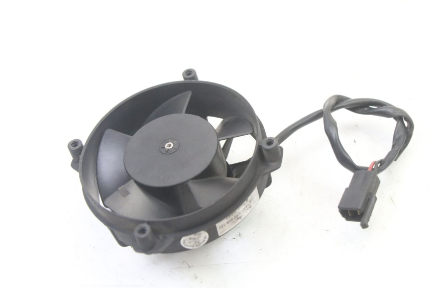 photo de VENTILADOR SUZUKI UH BURGMAN 125 (2002 - 2006) - Otra perspectiva