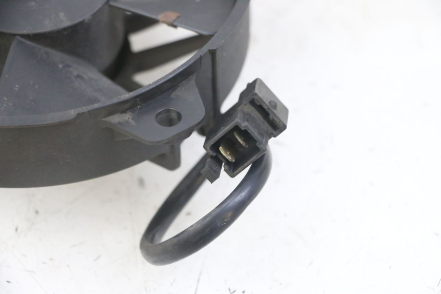 photo de VENTILADOR YAMAHA X-MAX XMAX 125 (2010 - 2013) - Otra perspectiva