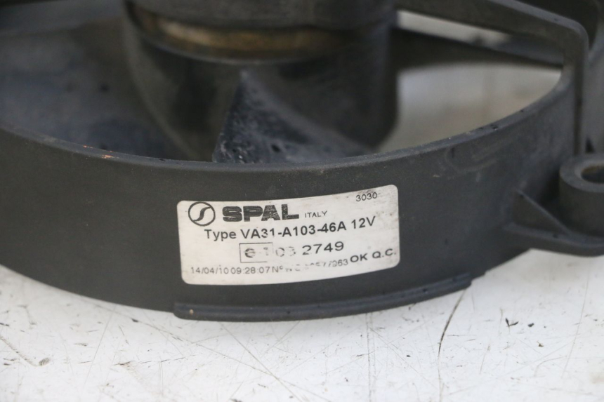 photo de VENTILADOR YAMAHA X-MAX XMAX 125 (2010 - 2013) - Primer plano técnico