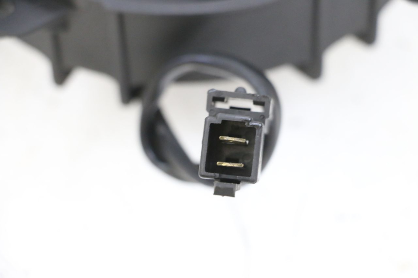 photo de VENTILADOR YAMAHA X-MAX XMAX 125 (2010 - 2013) - Otra perspectiva