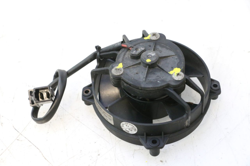photo de VENTILADOR YAMAHA XMAX X-MAX 125 (2006 - 2009) - Zoom estado de uso