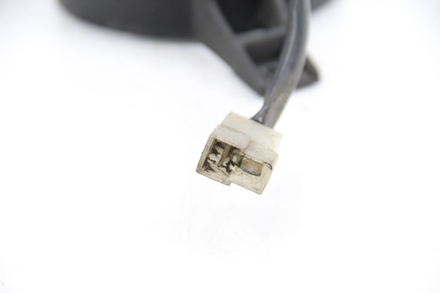 photo de VENTILADOR PIAGGIO X9 EVOLUTION 125 (2003 - 2007) - Detalles de los puntos de fijación