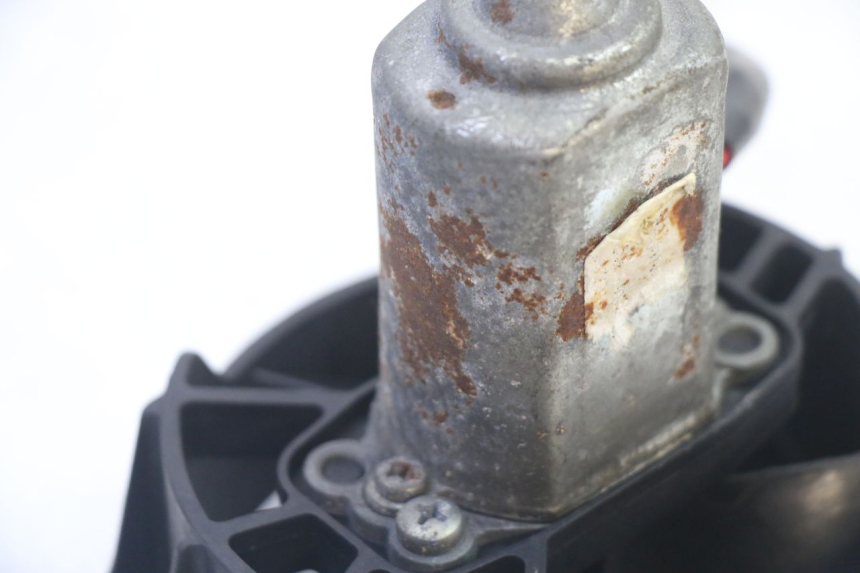 photo de VENTILADOR PIAGGIO X9 EVOLUTION 125 (2003 - 2007) - Primer plano técnico