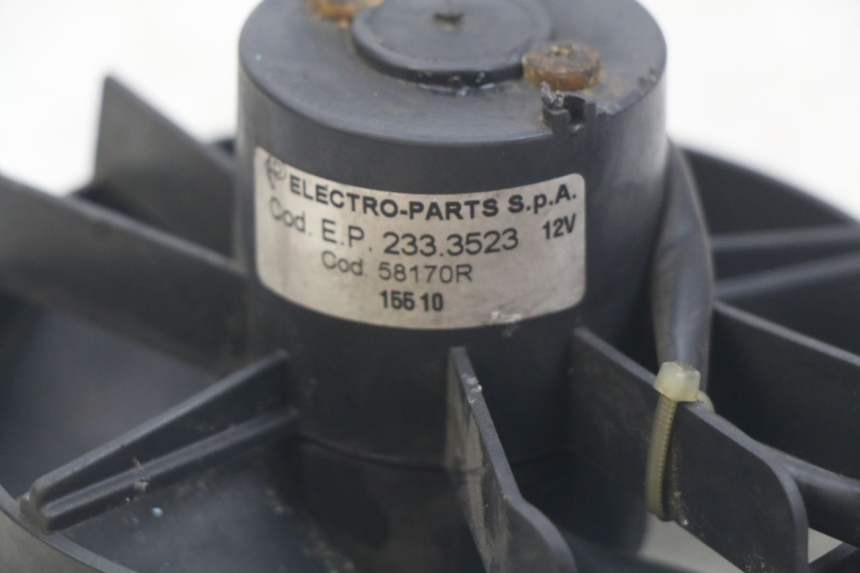 photo de VENTILADOR PIAGGIO XEVO - X EVO 125 (2007 - 2017) - Detalle de la pieza