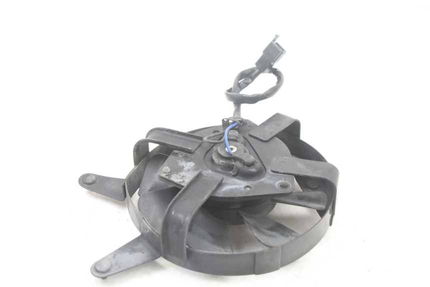 photo de VENTILADOR YAMAHA FZS FAZER 600 (2001 - 2003) - Otra perspectiva
