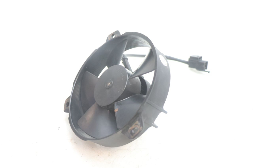 photo de VENTILADOR YAMAHA YP MAJESTY 125 (2002 - 2006) - Detalle de la pieza
