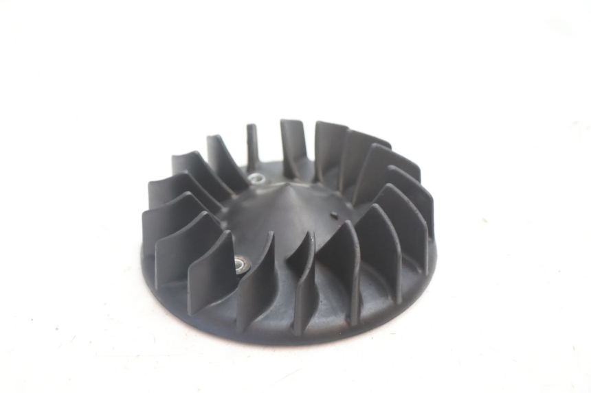 photo de VENTILADOR PIAGGIO ZIP 2T 50 (2009 - 2019) - Detalle de la pieza