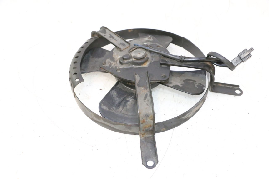 photo de VENTILADOR KAWASAKI ZX-6R ZX6R 600 (1995 - 1997) - Primer plano técnico
