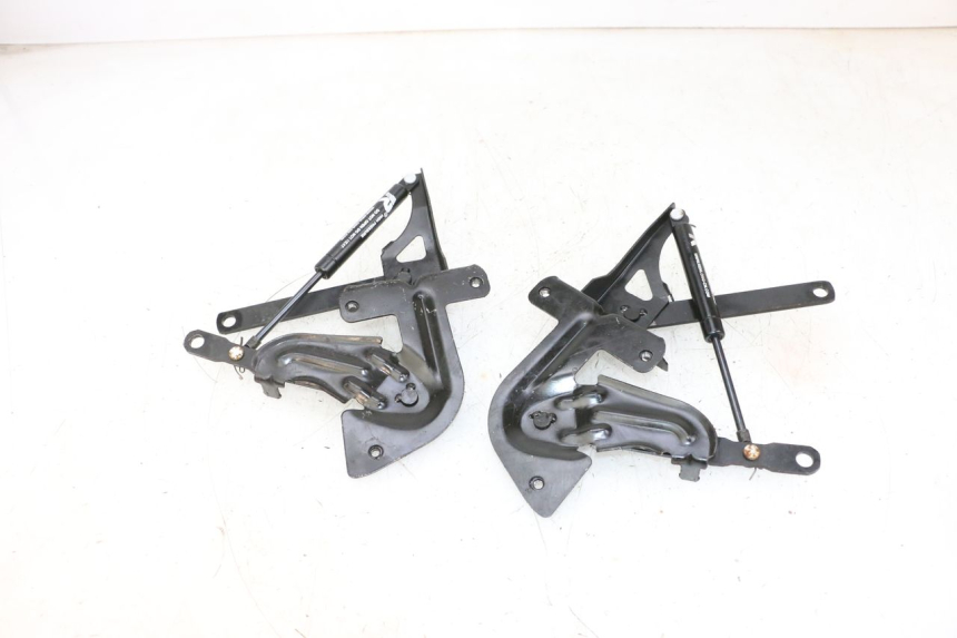 photo de AMORTIGUADOR COFRE JM MOTORS GTS 125 (2015 - 2019) - Primer plano técnico