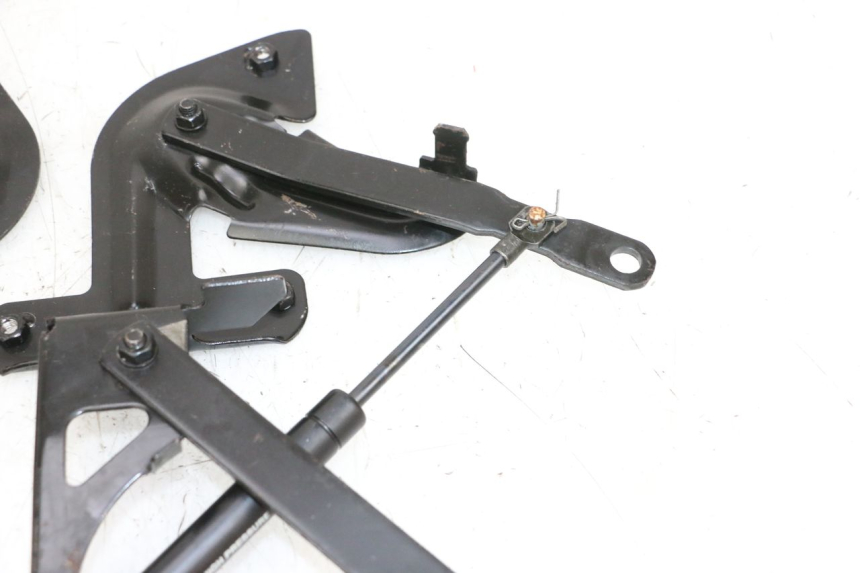 photo de AMORTIGUADOR COFRE JM MOTORS GTS 125 (2015 - 2019) - Estado de la superficie y material