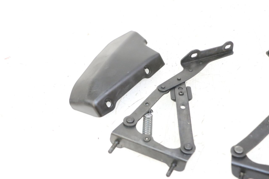 photo de AMORTIGUADOR DE MALETERO PIAGGIO MP3 LT 400 (2007 - 2012) - Zoom estado de uso