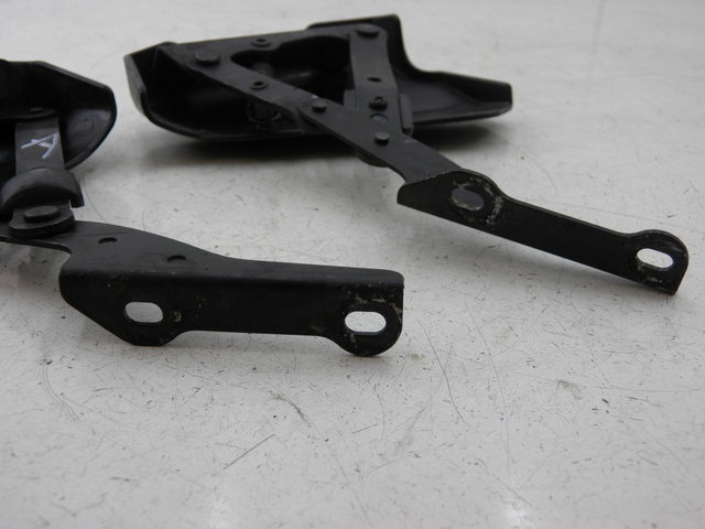 photo de AMORTIGUADOR COFRE PIAGGIO MP3 RL 125 (2006 - 2014) - Detalle de la pieza