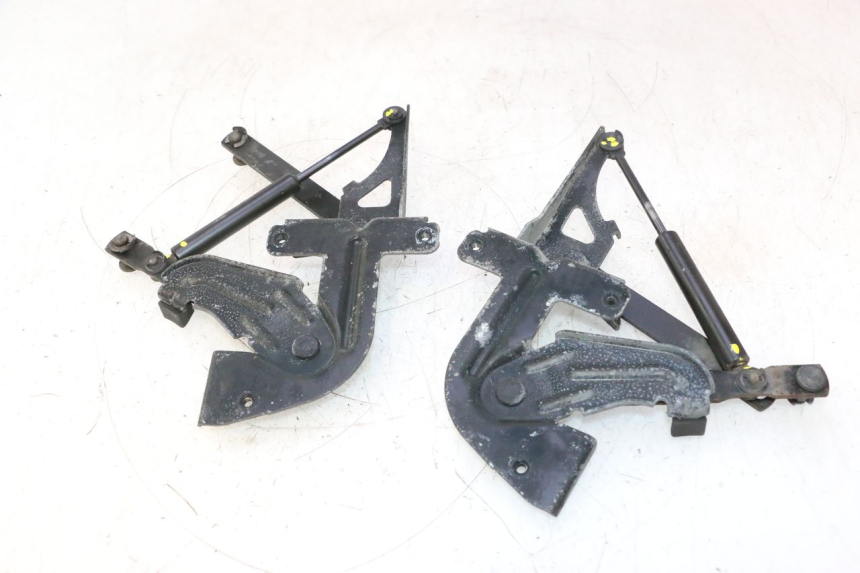 photo de AMORTIGUADOR COFRE PEUGEOT SATELIS 125 (2006 - 2009) - Vista principal