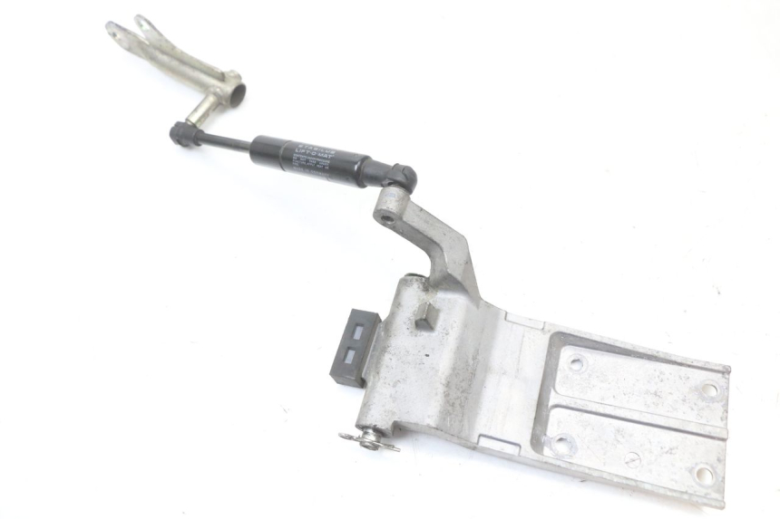 photo de AMORTIGUADOR DE MALETERO YAMAHA XMAX X-MAX ABS 125 (2017 - 2020) - Zoom estado de uso