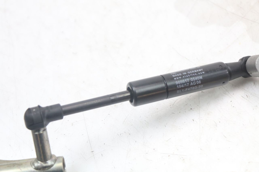 photo de AMORTIGUADOR DE MALETERO YAMAHA XMAX X-MAX ABS 125 (2017 - 2020) - Vista general del producto