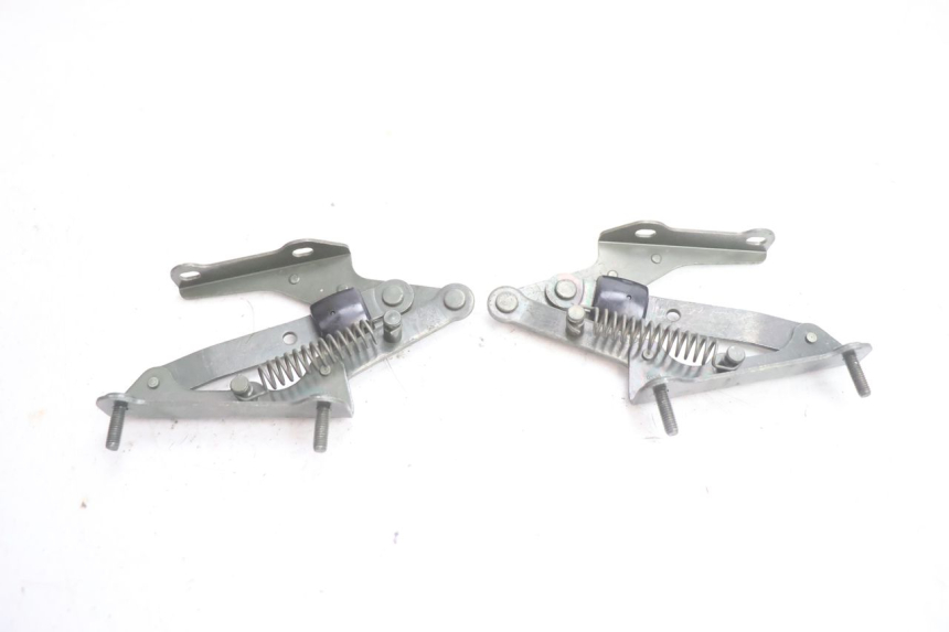 photo de AMORTIGUADOR COFRE PIAGGIO X8 STREET 125 (2006 - 2007) - Detalle de la pieza