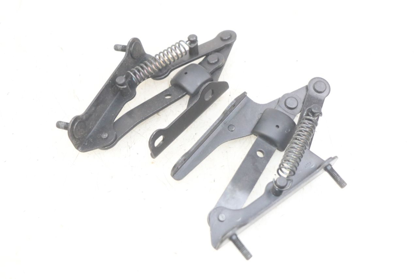 photo de AMORTIGUADOR DE MALETERO PIAGGIO XEVO - X EVO 125 (2007 - 2017) - Detalle de la pieza