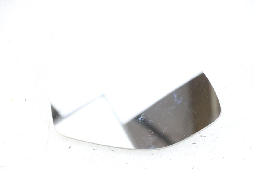 photo de CRISTAL RETROVISOR IZQUIERDA PIAGGIO X9 EVOLUTION 125 (2003 - 2007) - Estado de la superficie y material