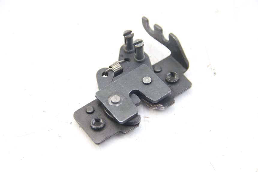 photo de CIERRE DEL ASIENTO PIAGGIO BEVERLY 125 (2010 - 2015) - Vista principal