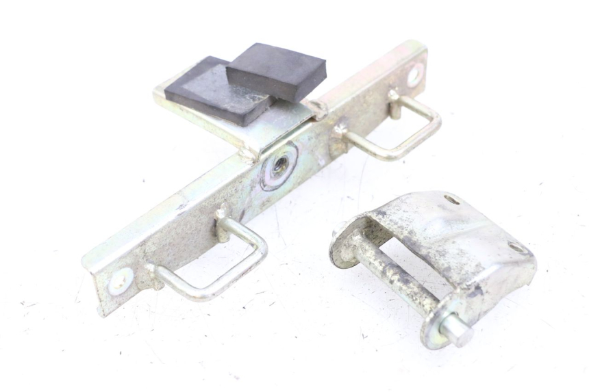 photo de ASIENTO CIERRE HYOSUNG GTR 125 (2006 - 2008) - Primer plano técnico