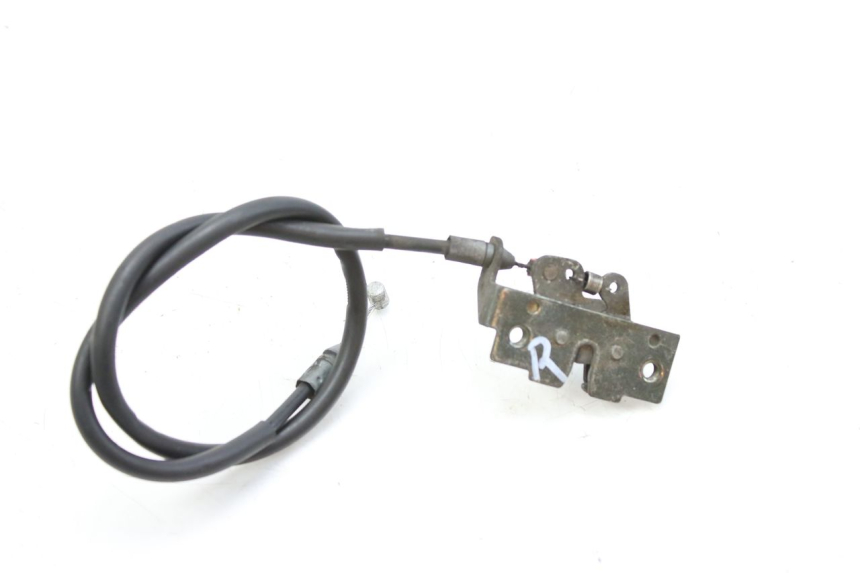 photo de CIERRE DE LA TAPA HONDA FES PANTHEON 125 (2003 - 2007) - Zoom estado de uso