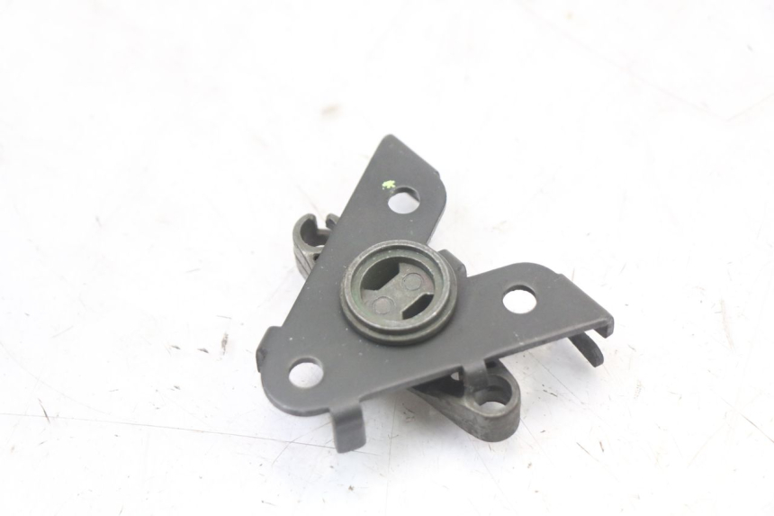 photo de BLOQUEO PUERTA PEUGEOT DJANGO 125 (2014 - 2017) - Vista general del producto