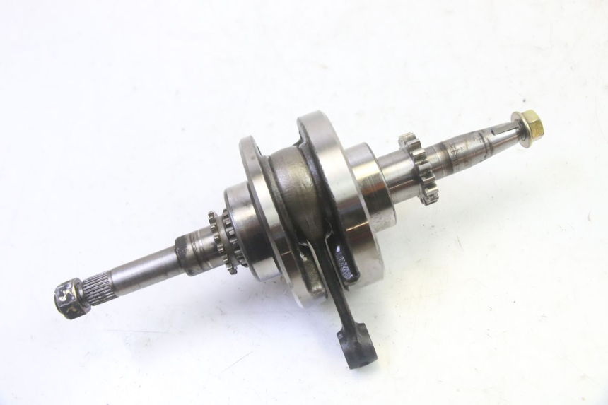 photo de CIGÜEÑAL KYMCO AGILITY 4T 50 (2005 - 2018) - Detalles de los puntos de fijación