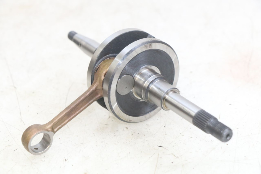 photo de CIGÜEÑAL KYMCO AGILITY NAKED RENOUVO 2T 50 (2011 - 2018) - Detalle de la pieza