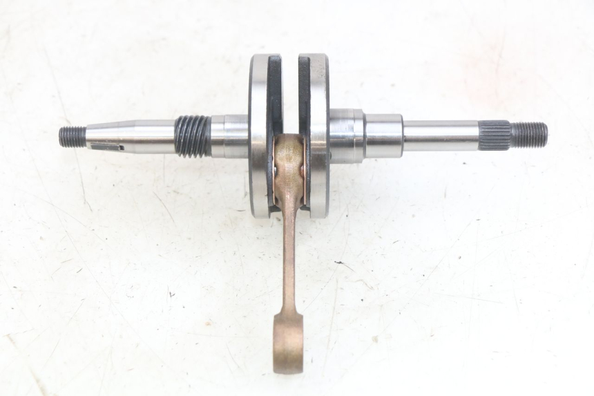 photo de CIGÜEÑAL KYMCO AGILITY NAKED RENOUVO 2T 50 (2011 - 2018) - Estado de la superficie y material