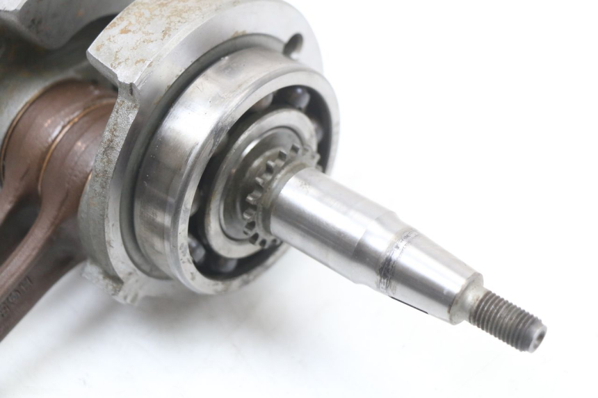 photo de CIG HYOSUNG GV AQUILA 125 (2000 - 2009) - Estado de la superficie y material