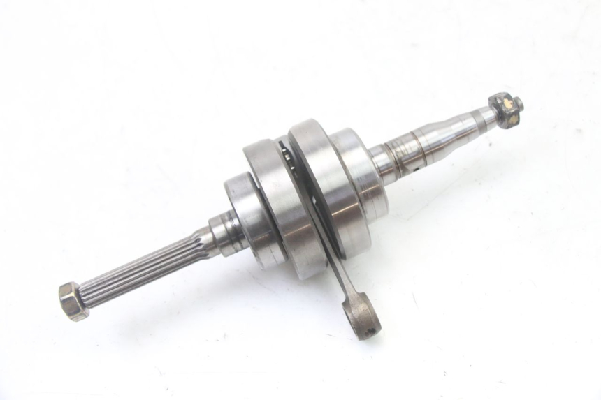 photo de CIGÜEÑAL MBK BOOSTER SPIRIT NAKED 50 (2004 - 2017) - Detalles de los puntos de fijación