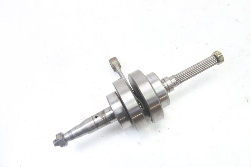 photo de CIGÜEÑAL MBK BOOSTER SPIRIT NAKED 50 (2004 - 2017) - Estado de la superficie y material