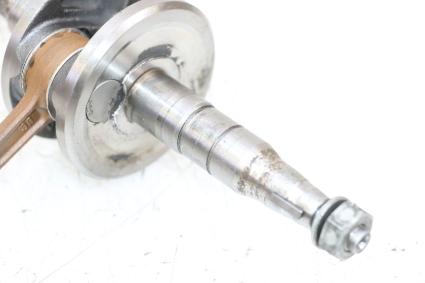 photo de CIGÜEÑAL MBK BOOSTER SPIRIT NAKED 50 (2004 - 2017) - Características distintivas