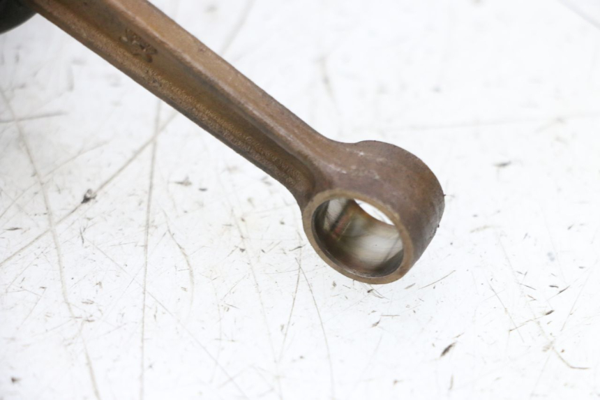 photo de CIGÜEÑAL MBK BOOSTER SPIRIT NAKED 50 (2004 - 2017) - Estado de la superficie y material