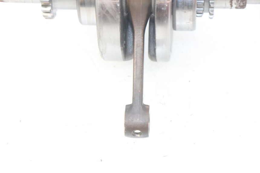 photo de CIGÜEÑAL BAOTIAN BT 50 QT-12 50 (2007 - 2009) - Detalles de los puntos de fijación