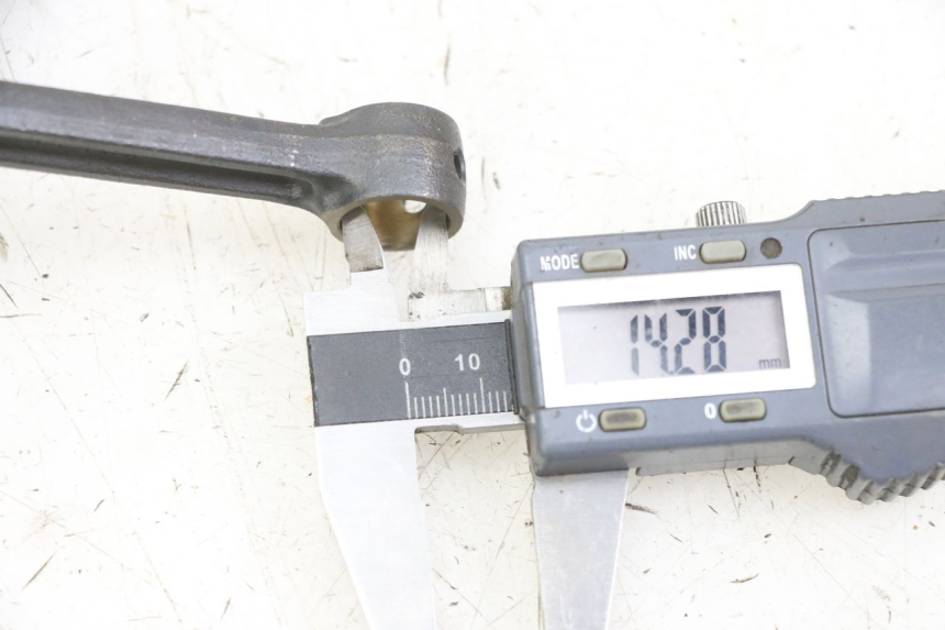 photo de CIG DAELIM BESBI 125 (2007 - 2008) - Detalle de la pieza