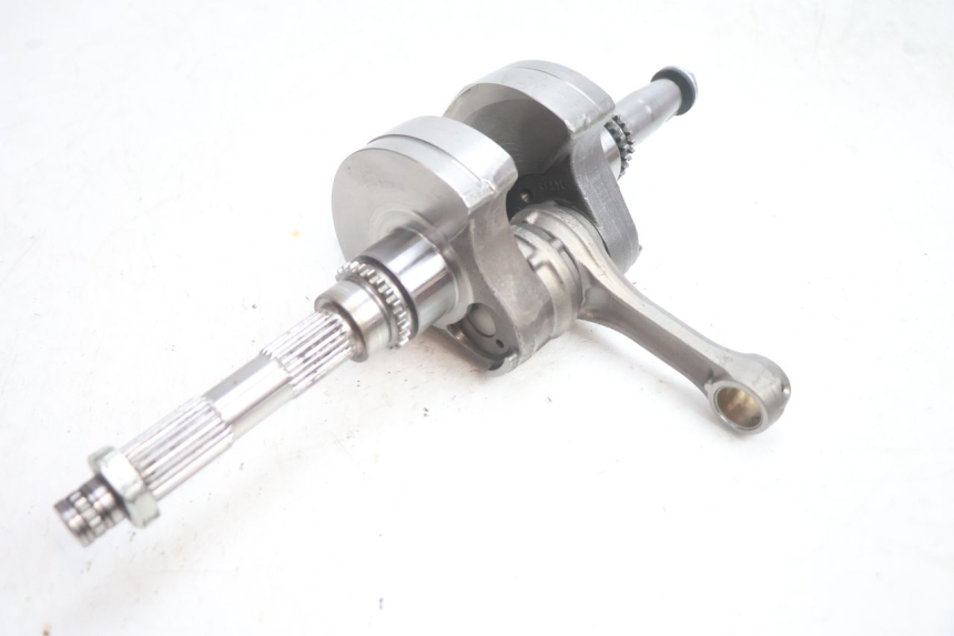 photo de CIGÜEÑAL GILERA GP 800 (2007 - 2013) - Características distintivas
