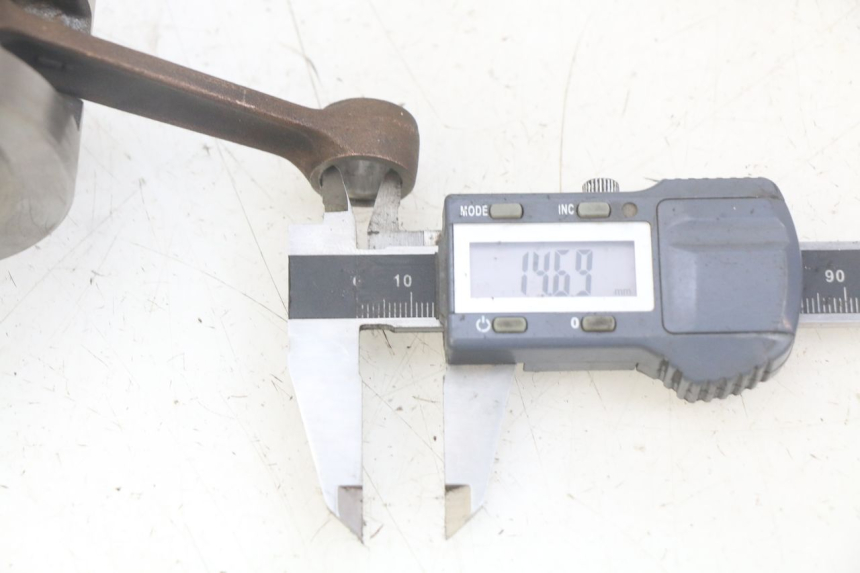 photo de CIGÜEÑAL DERBI GPR 50 (2004 - 2009) - Detalle de la pieza