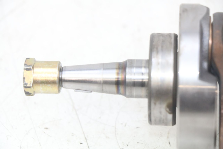 photo de CIGÜEÑAL DERBI GPR 50 (2004 - 2009) - Estado de la superficie y material