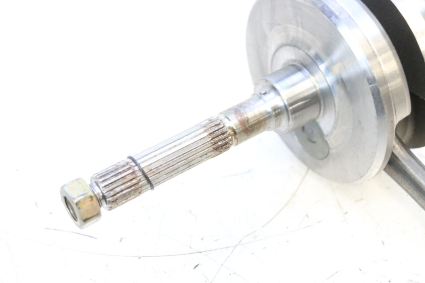 photo de CIGÜEÑAL PIAGGIO MP3 125 (2006 - 2014) - Detalle de la pieza