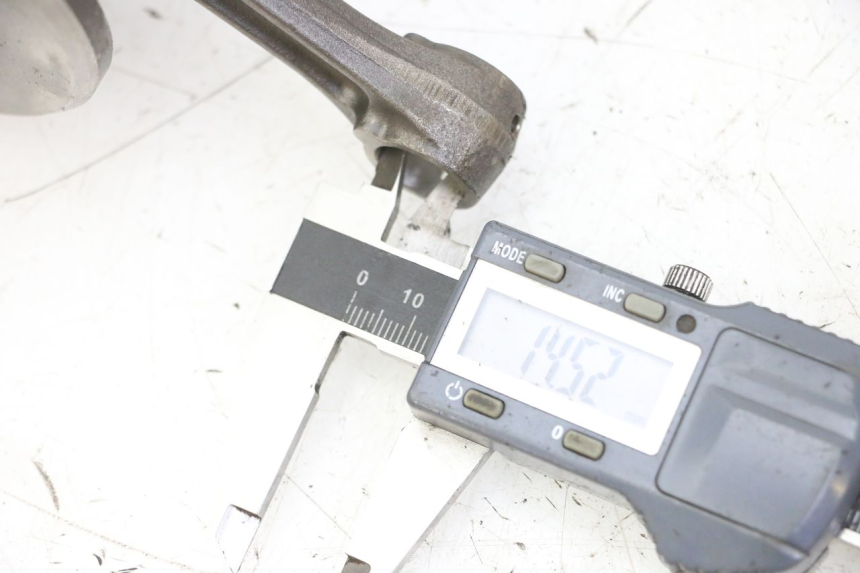 photo de CIGÜEÑAL PIAGGIO MP3 125 (2006 - 2014) - Detalle de la pieza