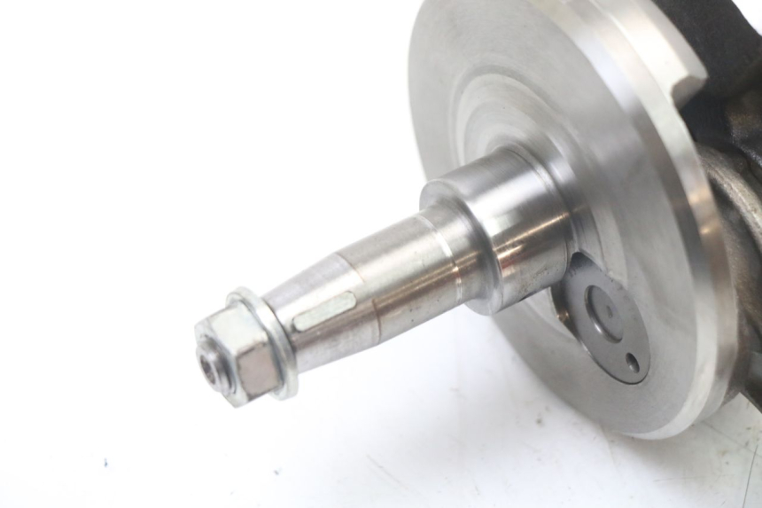 photo de CIGÜEÑAL PIAGGIO X8 125 (2004 - 2007) - Detalle de la pieza