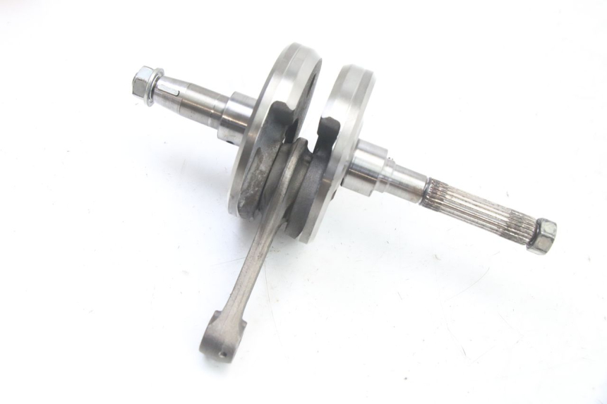 photo de CIGÜEÑAL PIAGGIO X8 125 (2004 - 2007) - Otra perspectiva