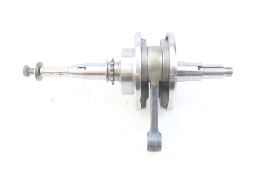 photo de CIGÜEÑAL SPY RACING F3 350 (2015 - 2022) - Recambio usado revisado