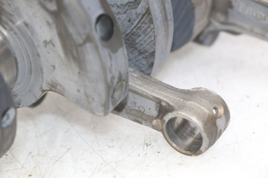 photo de CIGÜEÑAL TRIUMPH SPRINT ST 955 (1999 - 2001) - Primer plano técnico