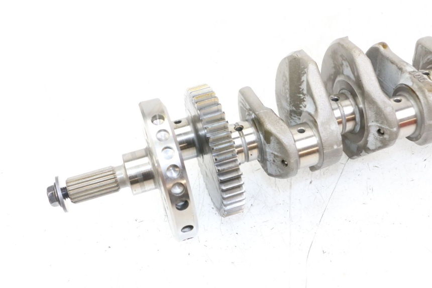 photo de CIG SUZUKI GSR 750 (2011 - 2017) - Detalles de los puntos de fijación