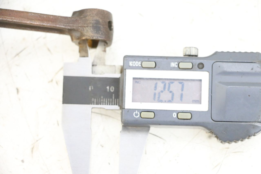 photo de CIGÜEÑAL PEUGEOT V-CLIC VCLIC 50 (2007 - 2013) - Detalle de la pieza