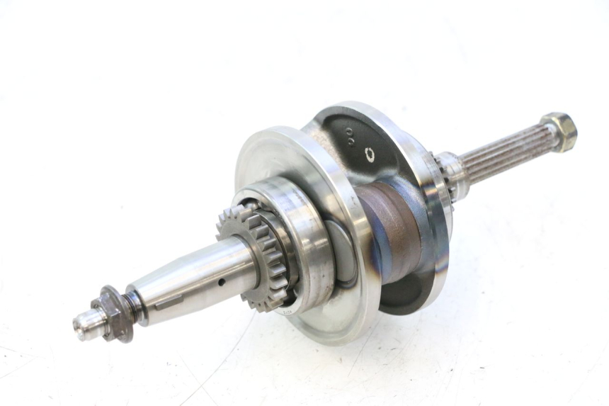 photo de CIGÜEÑAL YAMAHA XMAX X-MAX 125 (2006 - 2009) - Detalles de los puntos de fijación