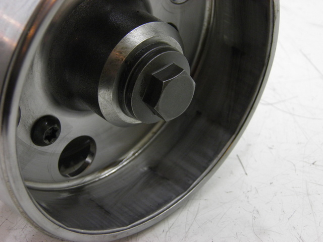 photo de CIG YAMAHA FJR 1300 (2004 - 2005) - Primer plano técnico
