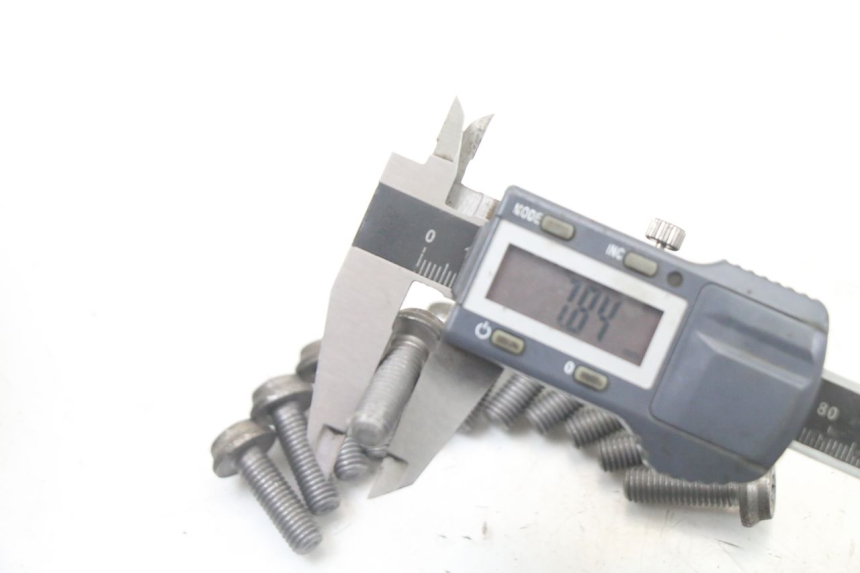 photo de TORNILLO DEL DISCO DE FRENO BMW S RR ABS S1000RR 1000 (2015 - 2018) - Otra perspectiva